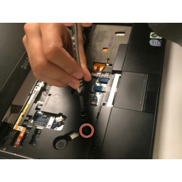 Замена стыковочного узла клавиатуры Dell Latitude E4300